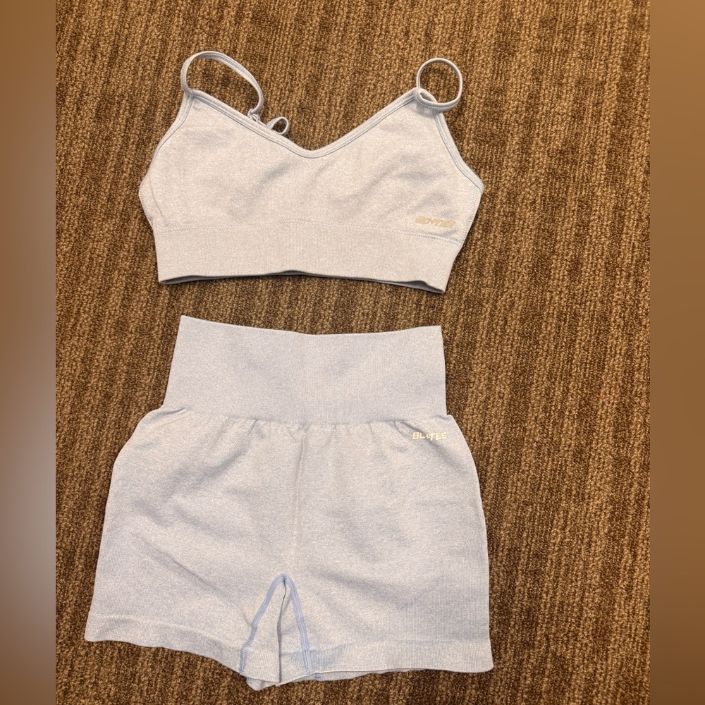 Women's Matching Workout Set - no bra pads